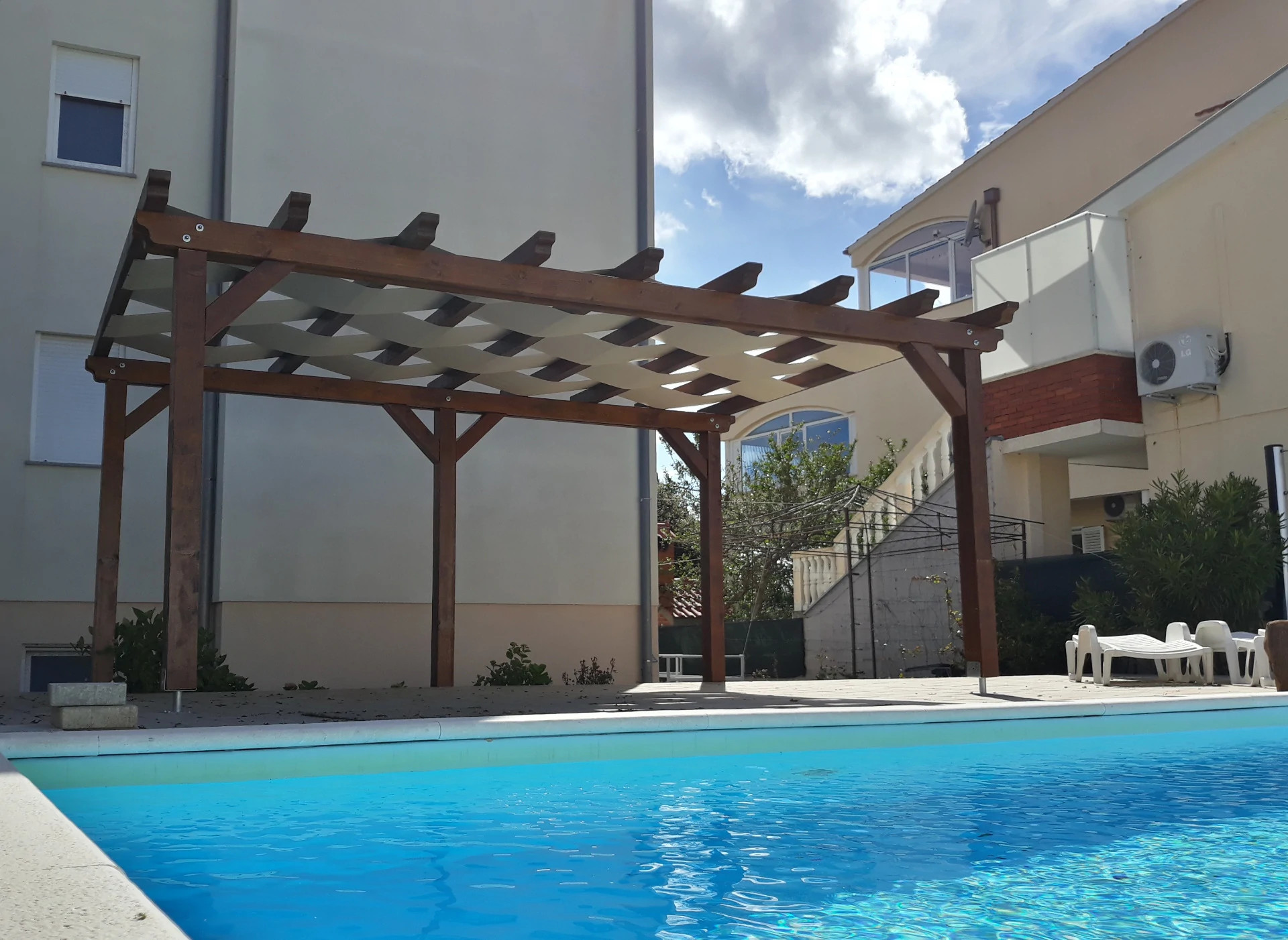 Drvene pergole i nadstrešnice